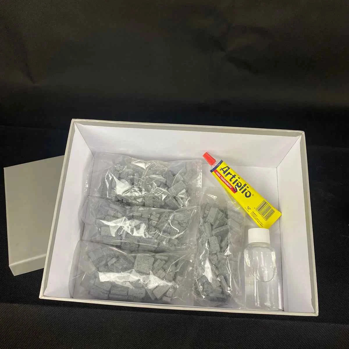 Box Costruisci la Tua Strada con Basolato in Pietra Lavica per Diorami