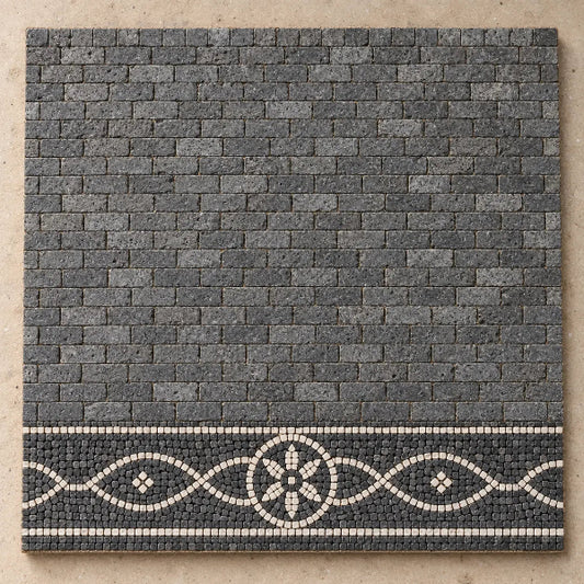 strada 25x25 cm costruita con basolato 2x1 cm e sanpietrini in pietra lavica 4x4 mm.